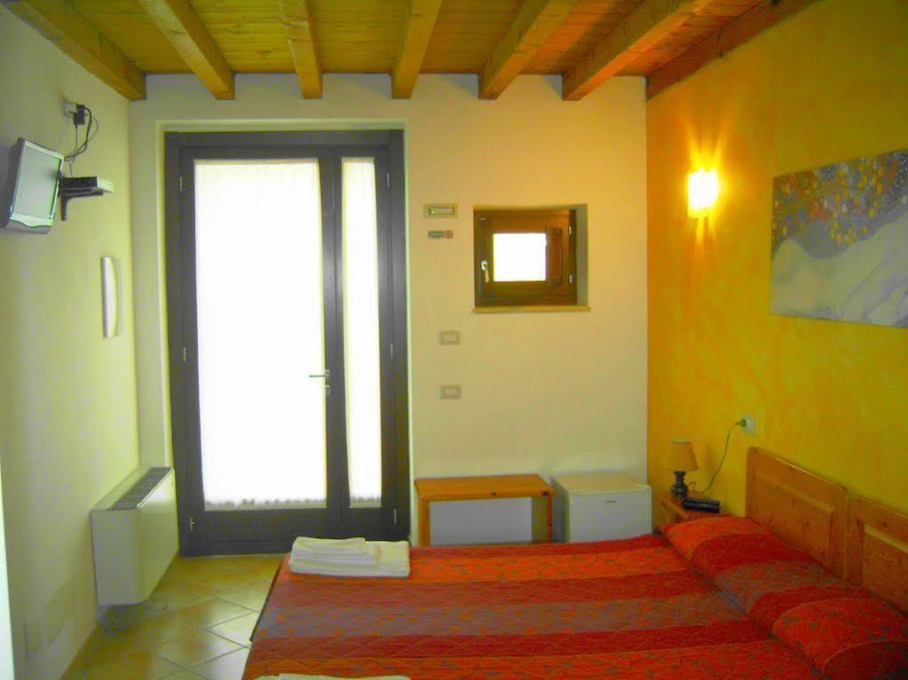 Agriturismo Le Sigalette Salionze Dış mekan fotoğraf